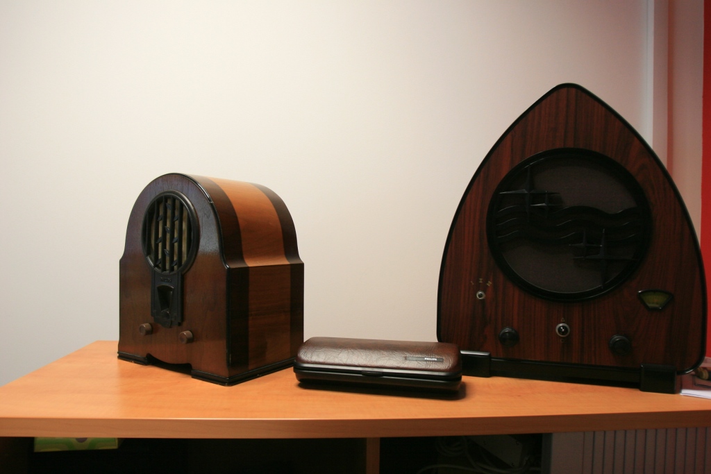 Первый радиоприемник Philips
