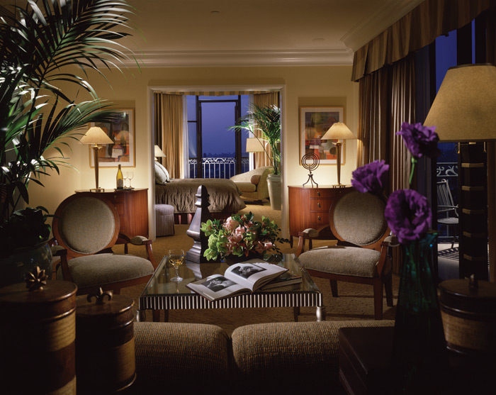 Regent Beverly Wilshire, Лос Анджелес. 25,000 долларов за ночь плюс налог 15,466%