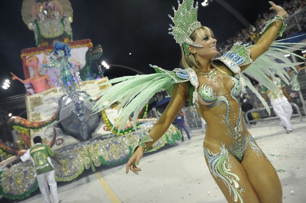 Зажигательный бразильский карнавал Brazilskij-karnaval-2011_3734_p0