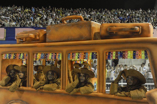  Зажигательный бразильский карнавал Brazilskij-karnaval-2011_3736_p0