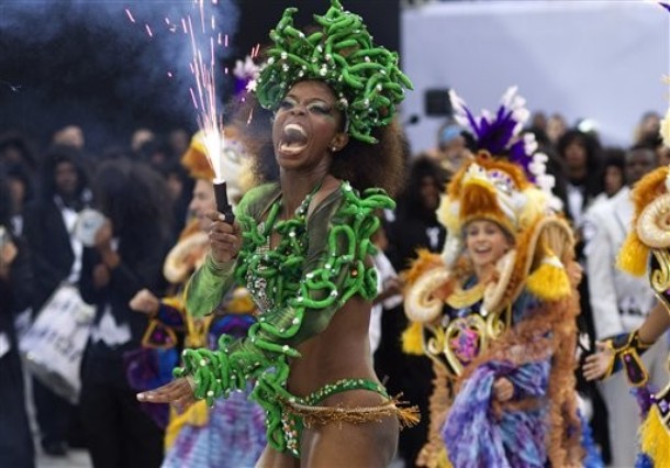  Зажигательный бразильский карнавал Brazilskij-karnaval-2011_3749_p0