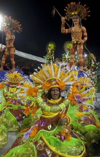  Зажигательный бразильский карнавал Brazilskij-karnaval-2011_3760_p0