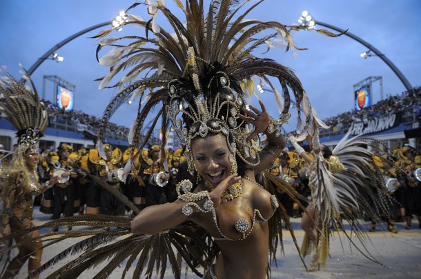  Зажигательный бразильский карнавал Brazilskij-karnaval-2011_3761_p0