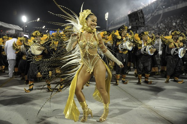  Зажигательный бразильский карнавал Brazilskij-karnaval-2011_3771_p0