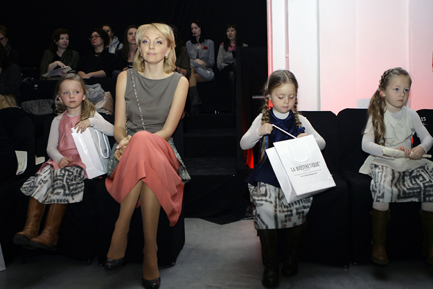 Первый ряд Ukrainian Fashion Week 2011-2012