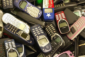 IMEI - International Mobile Equipment Identity - уникальный серийный номер телефона