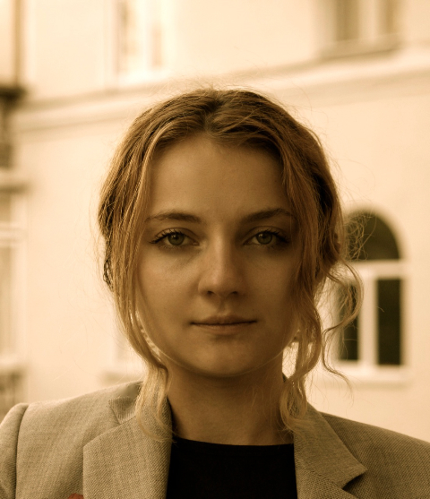 Катерина Возианова, основатель мастерской по пошиву костюмов ручной работы Indposhiv.