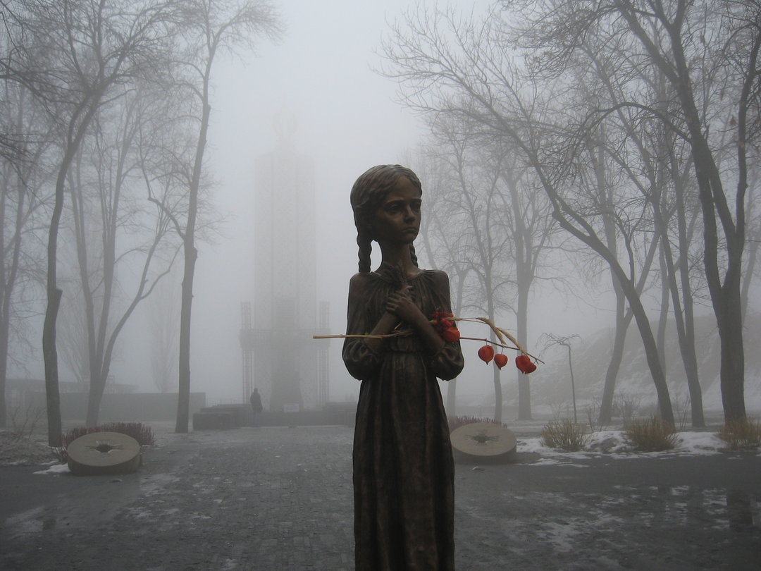Сегодня в Украине пройдет акция "Зажги свечу" в память жертв Голодомора - : деловой новостной сайт Дело Украина