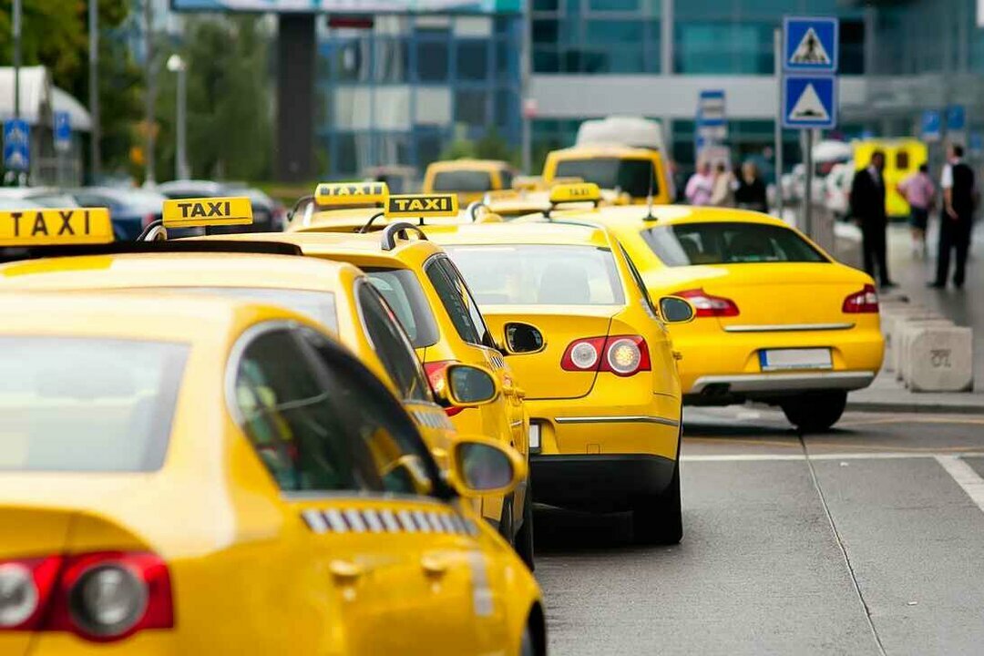 Эксперты: годовой оборот рынка такси в Киеве — более 5 млрд грн ...