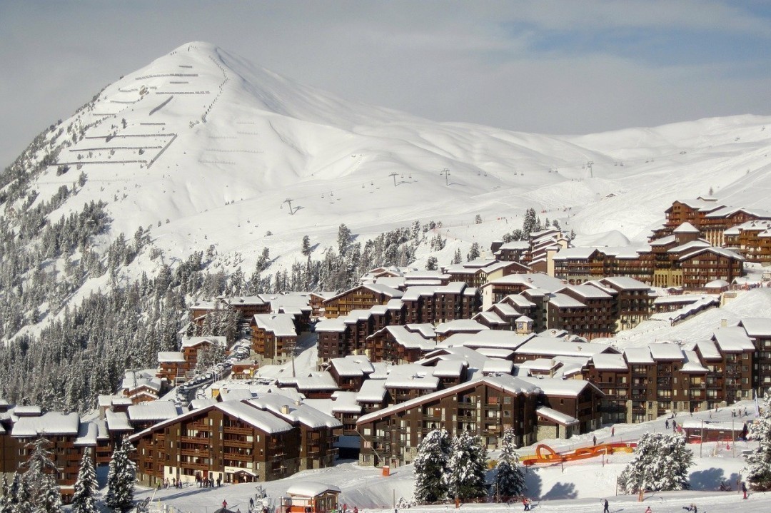 Где дешевле всего покататься на лыжах и сноуборде: обзор украинских и зарубежных курортов