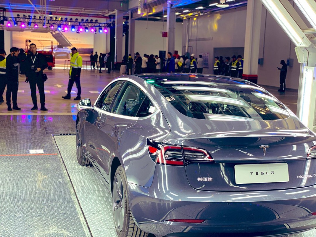 Tesla попрощалась з Китаєм