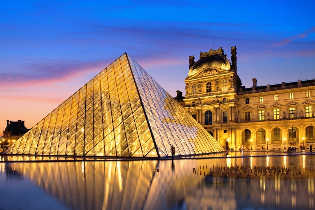 Эпидемия коронавируса: в Париже закрыли Лувр