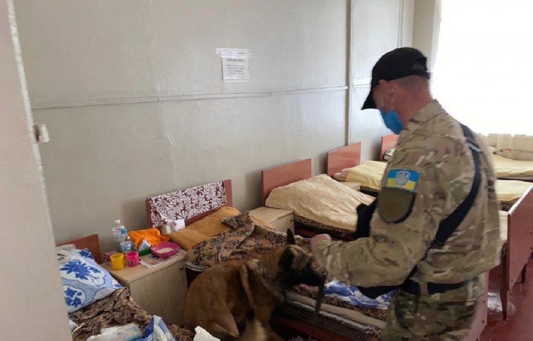 В Харькове "заминировали" 14 медучреждений (ФОТО)