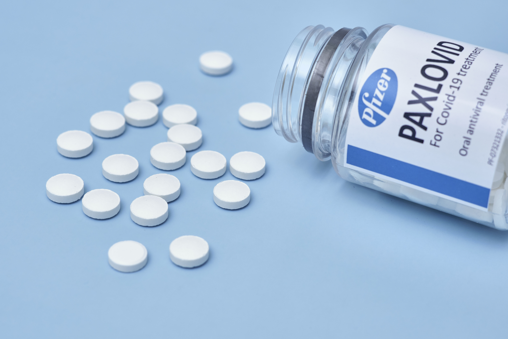 Регулятор ЕС рекомендовал препарат Paxlovid для лечения Covid-19 .