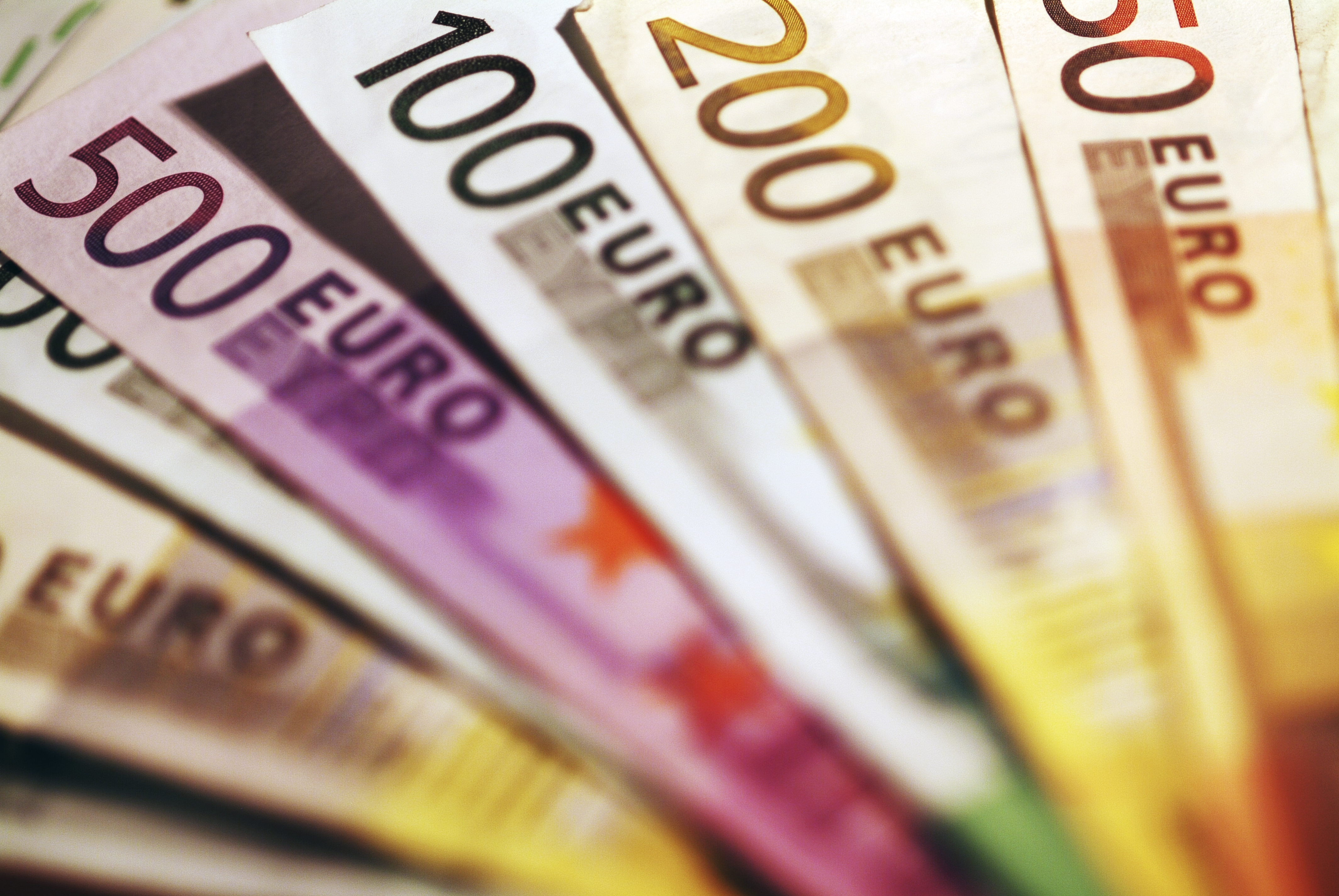 Иностранная валюта евро. Деньги евро. Евро валюта. Евро валюта обои. Евро на рабочий стол.