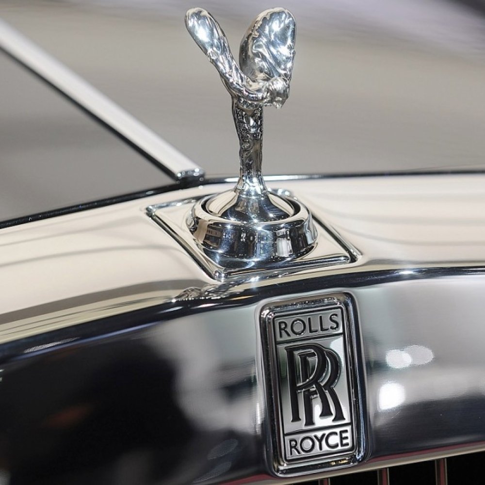 Аренда RollsRoyce Dawn в Майами  Белый Интерьер  Pugachev Luxury Car  Rental
