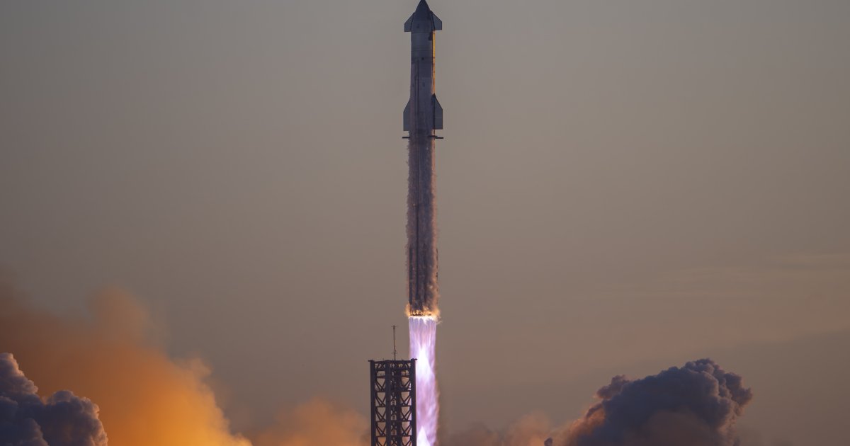 SpaceX вдруге запустила корабель Starship: спроба знову завершилася вибухом (ВІДЕО)