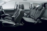 Фото 2 — Mitsubishi выпустила экономичную версию Outlander Roadest