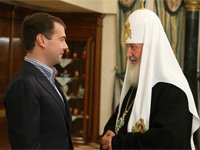 Фото 2 — Азаров порадовал московского патриарха