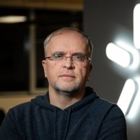 Олександр Комаров