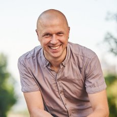 Дмитрий Швец