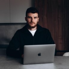 Владислав Крикливенко