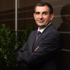 Євген Ріяко