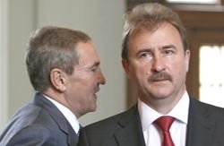 Фото 2 — "Регионалы" приступили к смене власти в Киеве