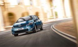 Фото 2 — Новый Toyota Auris автомат
