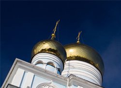 Фото 2 — "Регионалы" намерены предоставить налоговые льготы Московскому патриархату