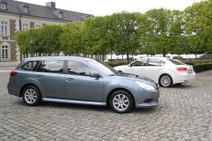 Фото 3 — Выход на двоих - тест-драйв Subaru Legacy и Outback 2010