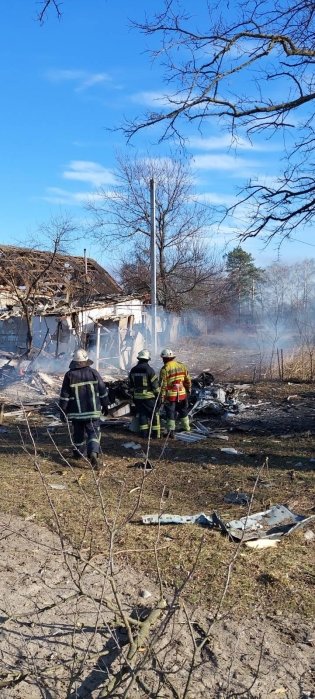 Фото 3 — Российская армия из "Градов" обстреляла села возле Чернигова