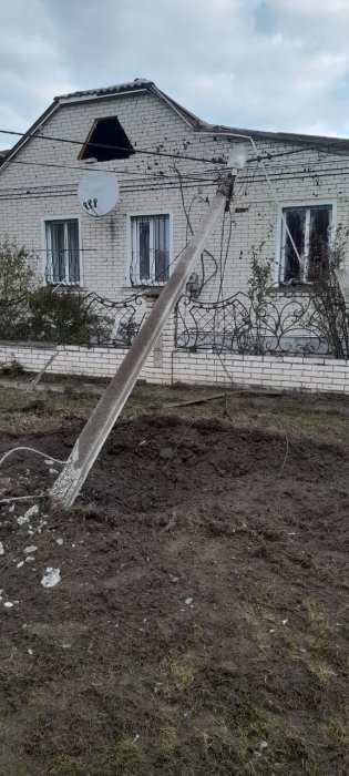 Фото 9 — В Сумской области обстрелами повреждены жилые дома, агропредприятие и вокзал в Ворожбе (ФОТО)
