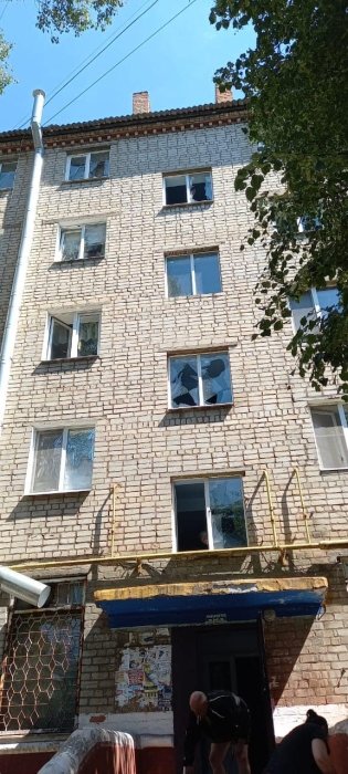 Фото 3 — Россияне снова нанесли ракетный удар по Краматорску (ФОТО)