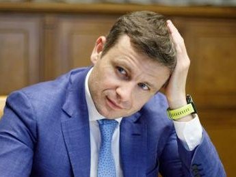 Министр финансов Марченко, похоже, затевает свою игру ”на стороне” - источники