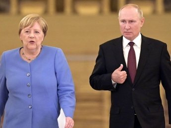 В Германии обвинили Меркель в причастности к нападению РФ на Украину