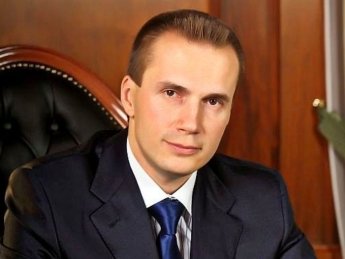 Сын Януковича уволил себя из своей же компании
