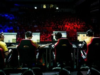 Возможно ли научиться киберспорту?