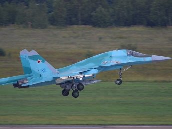 истребитель-бомбардировщик Су-34, голубой самолет, война в Украине