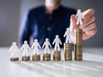 Зарплата на госслужбе стала конкурентоспособной – глава НАГС