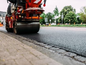 2,4 миллиарда гривен из бюджета направили на ремонт дорог