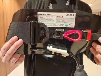 вузлові абдомінальні турнікети досі офіційно не завозились в Україну.