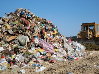 Рада одобрила реформу управления отходами, обязав производителей утилизировать мусор