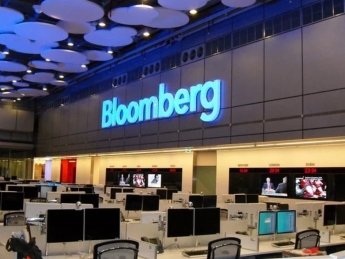 Агентство Bloomberg згортає роботу в РФ та Білорусі