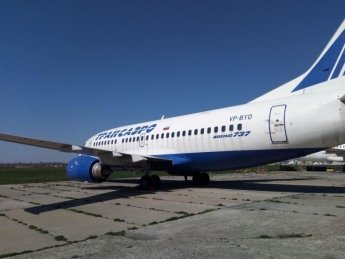 Арестованный Boeing-737 российской "Трансаэро" продали за половину начальной цены