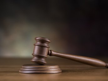 У чиновницы таможни государство отобрало квартиру во Львове, полученную как "подарок" от матери