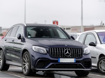 автомобіль Mercedes-AMG GLC 63 4MATIC, дорога