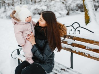 мама, ребенок, зима
