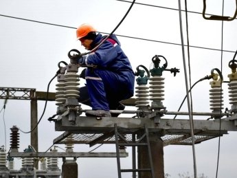 Понад 14 тисяч працівників отримають доплати