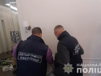 Полиция разоблачила шантажировавших политиков за нераспространение фейкового компромата